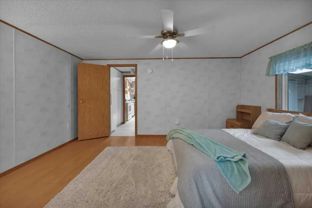 99 Arbour Lake Drive Calgary AB T3G 4E4