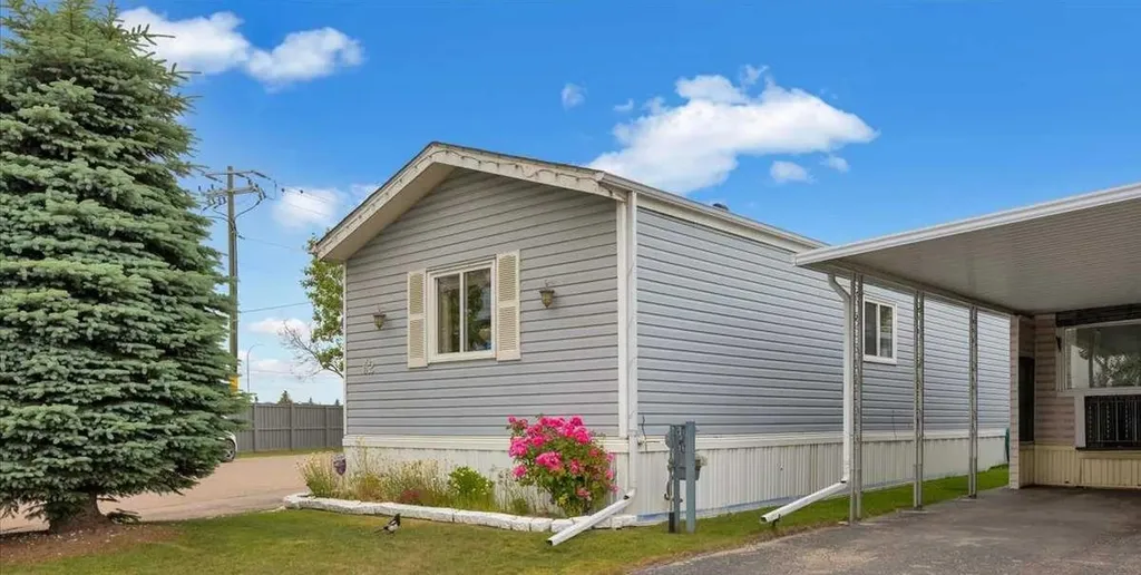 99 Arbour Lake Drive Calgary AB T3G 4E4