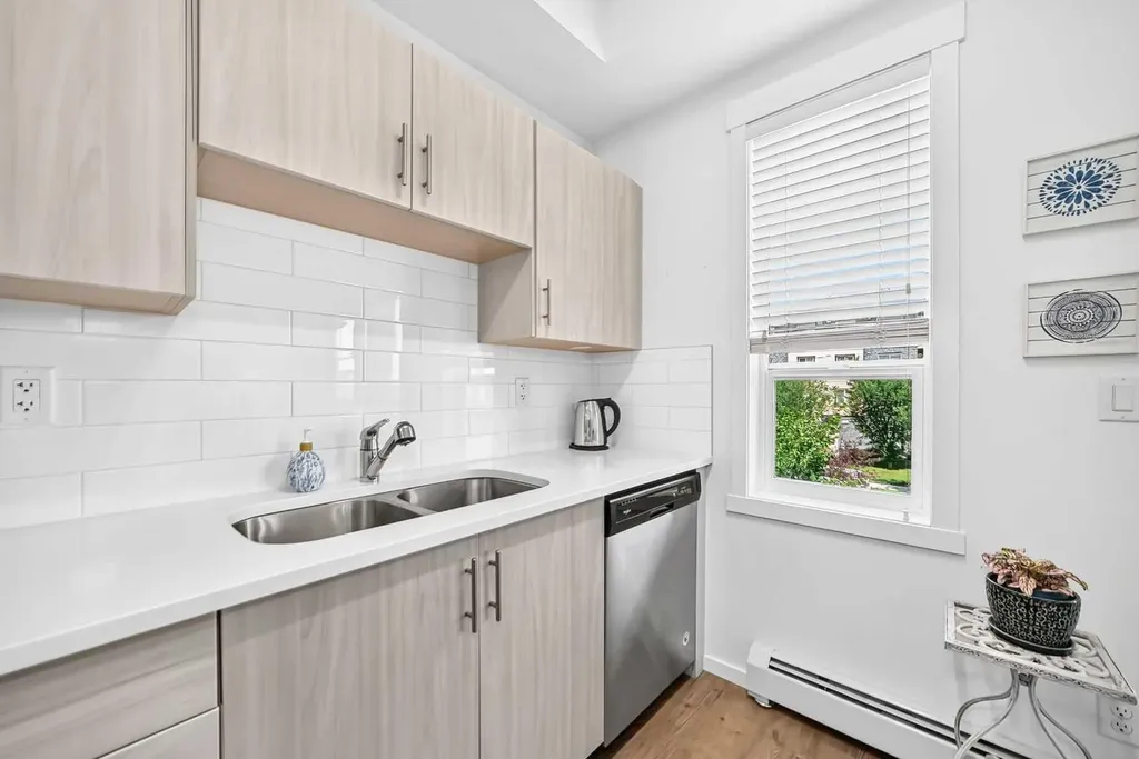 215 Legacy Boulevard SE Calgary AB T2X 3Z7