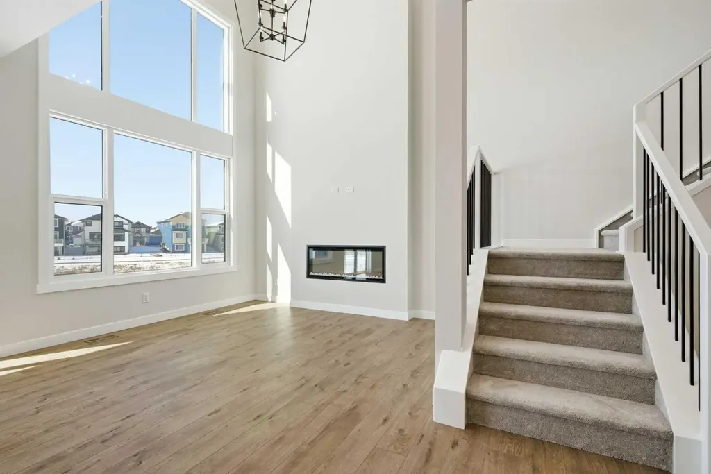 358 Kinniburgh Loop Chestermere AB T1X 3C4