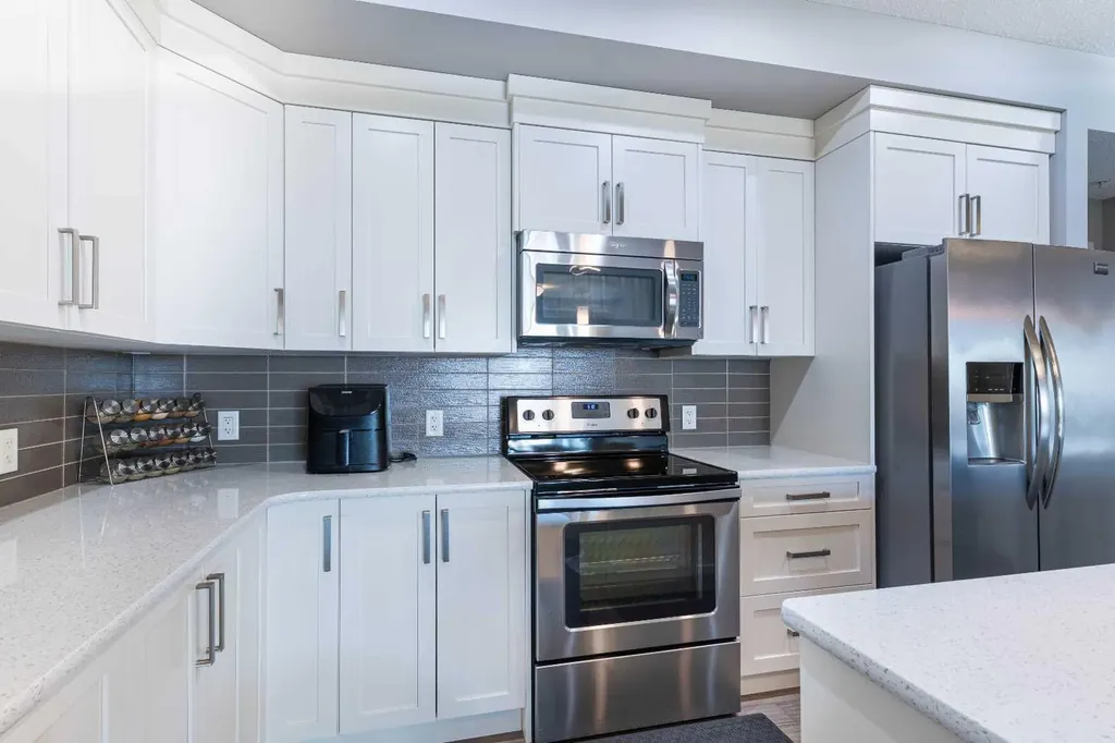 6603 New Brighton Avenue SE Calgary AB T2Z 5E5