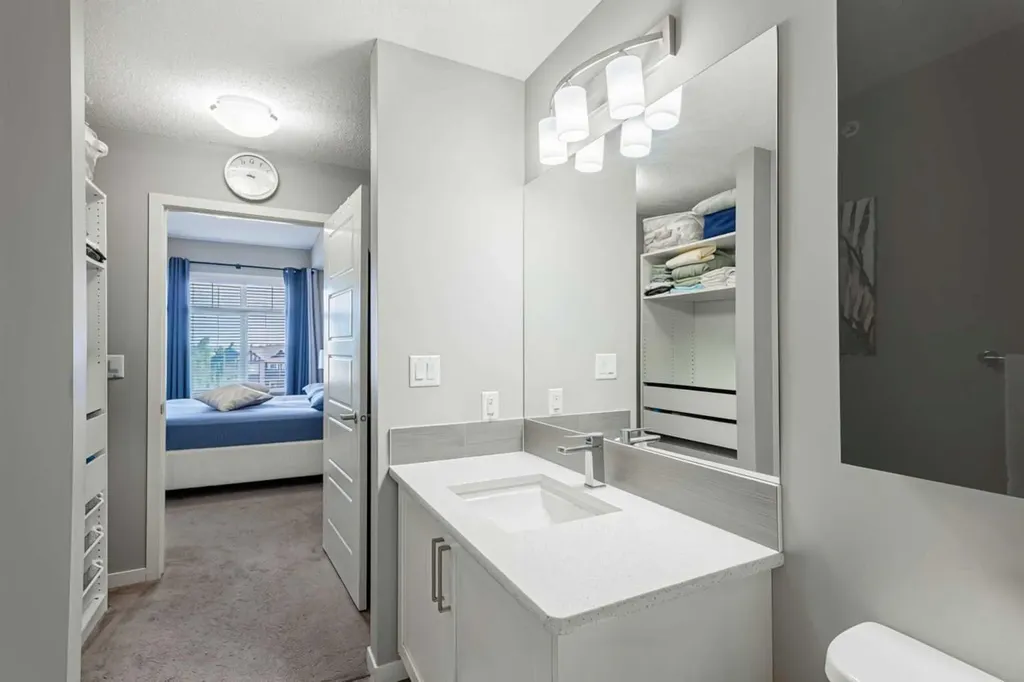 6603 New Brighton Avenue SE Calgary AB T2Z 5E5