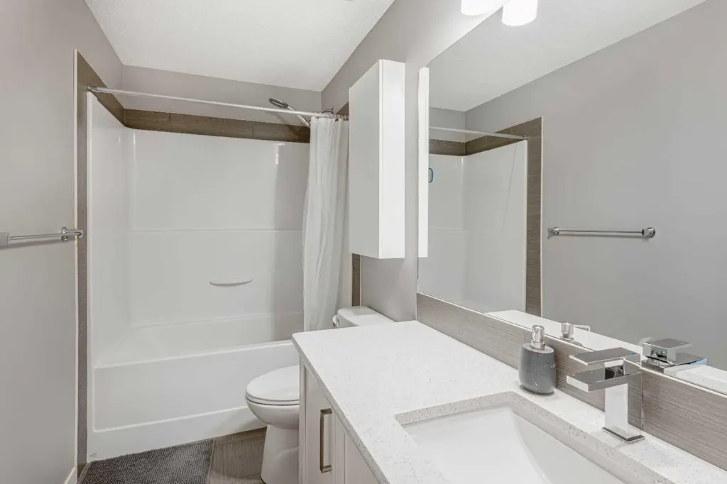 6603 New Brighton Avenue SE Calgary AB T2Z 5E5