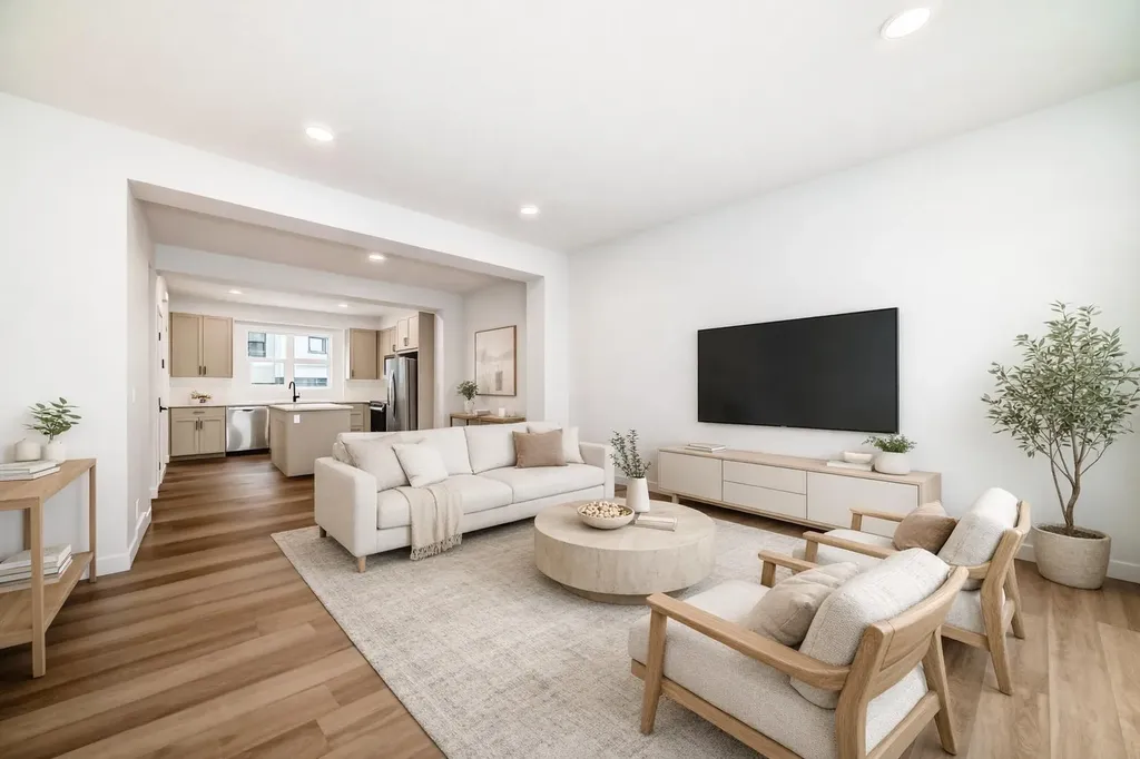 30 Rochester View NW Calgary AB T3L 0M8