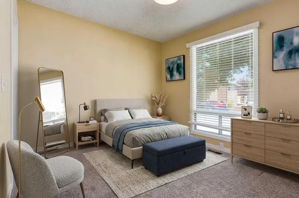 32 Berkley Place NW Calgary AB T3K 1A7