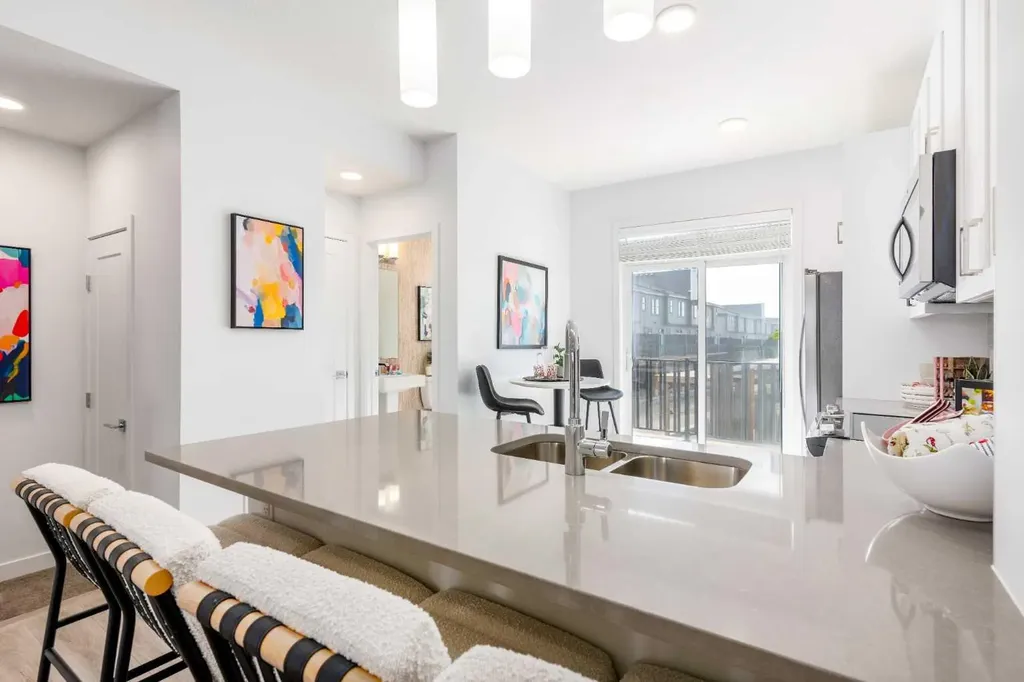 90 Heirloom Passage SE Calgary AB T3S 1H2
