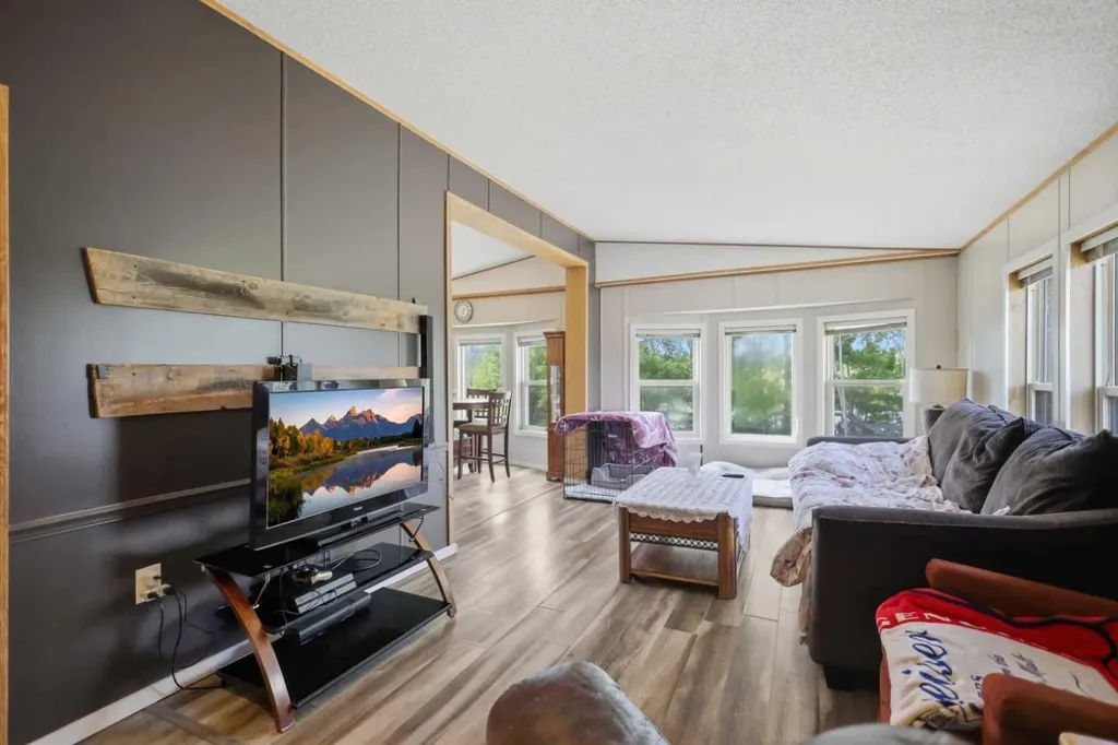 13047 Highway 53 Rimbey AB t0c2j0