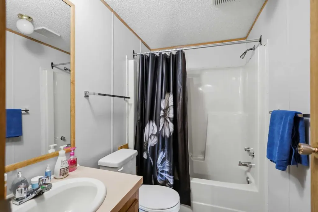 13047 Highway 53 Rimbey AB t0c2j0