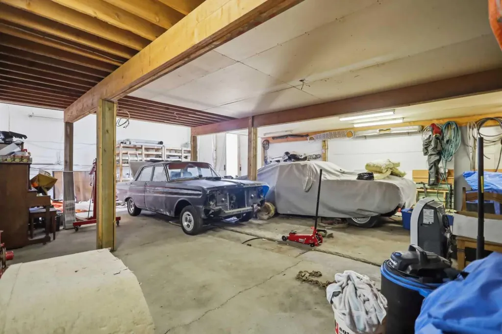 13047 Highway 53 Rimbey AB t0c2j0