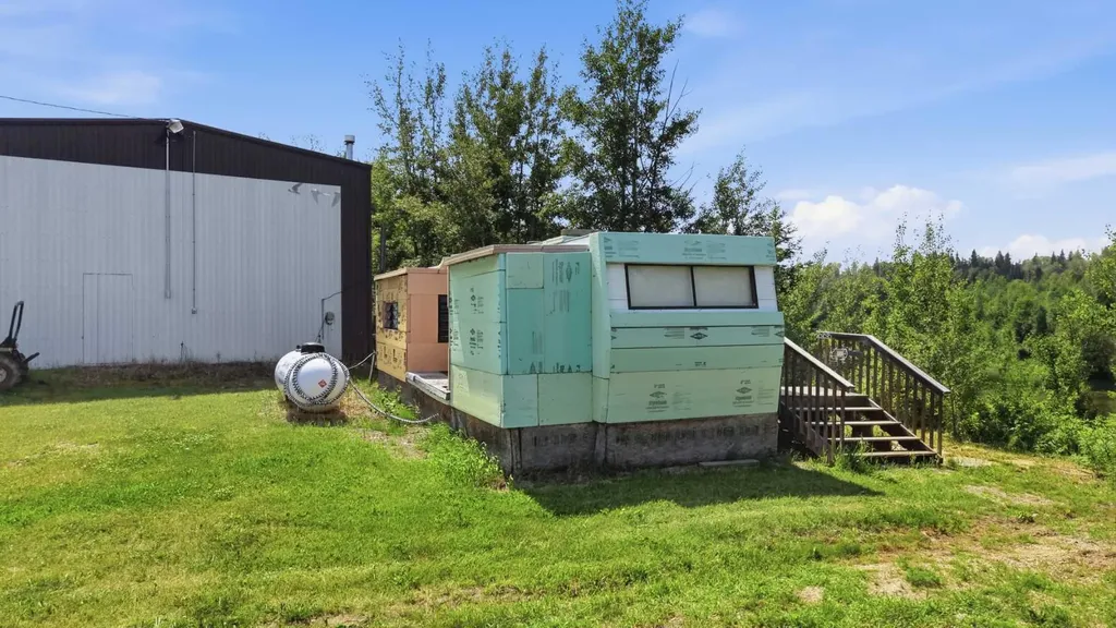 13047 Highway 53 Rimbey AB t0c2j0