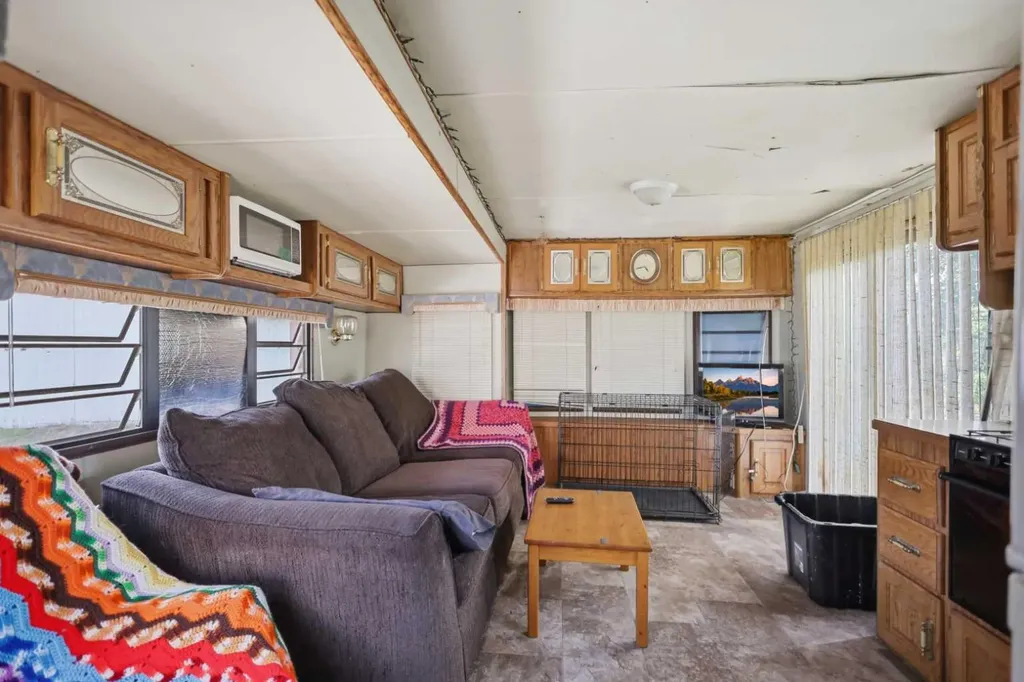13047 Highway 53 Rimbey AB t0c2j0