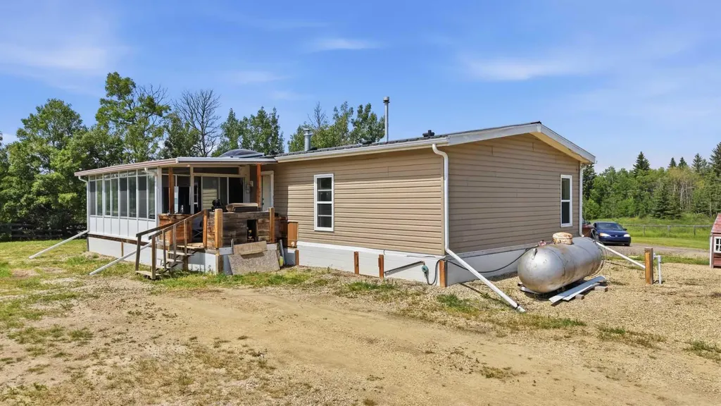 13047 Highway 53 Rimbey AB t0c2j0