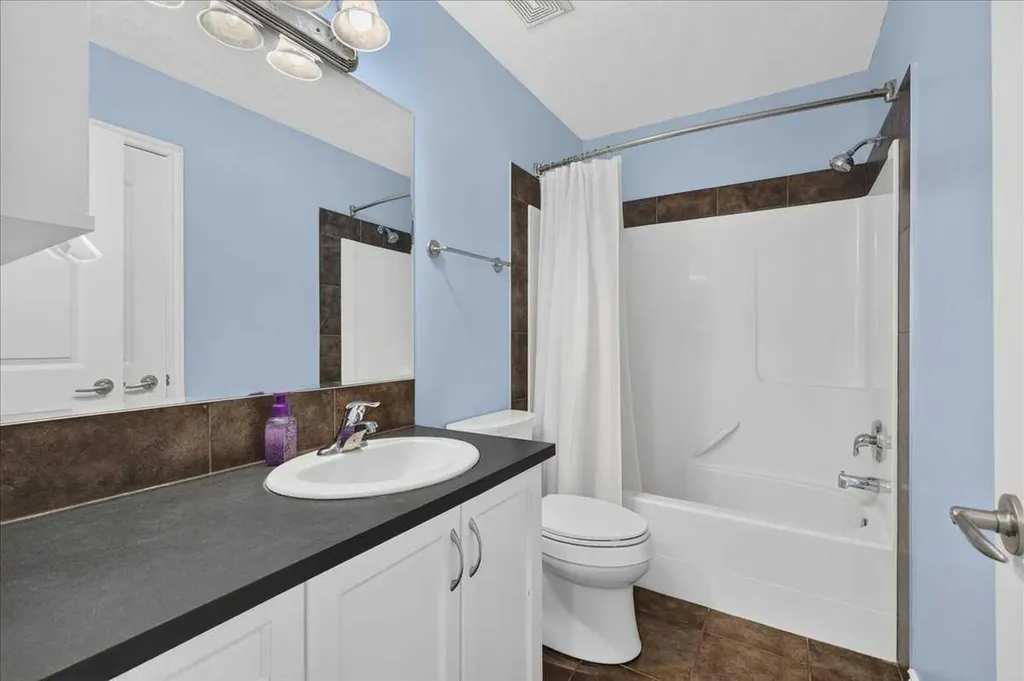 772 Carriage Lane Drive Carstairs AB T0M 0N0