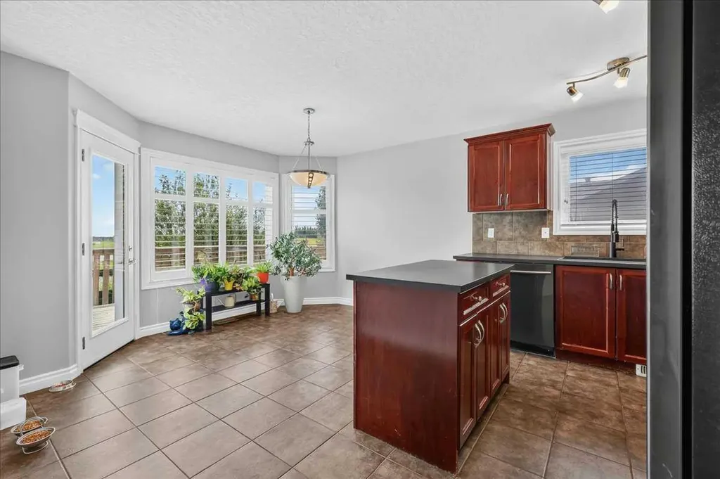 772 Carriage Lane Drive Carstairs AB T0M 0N0