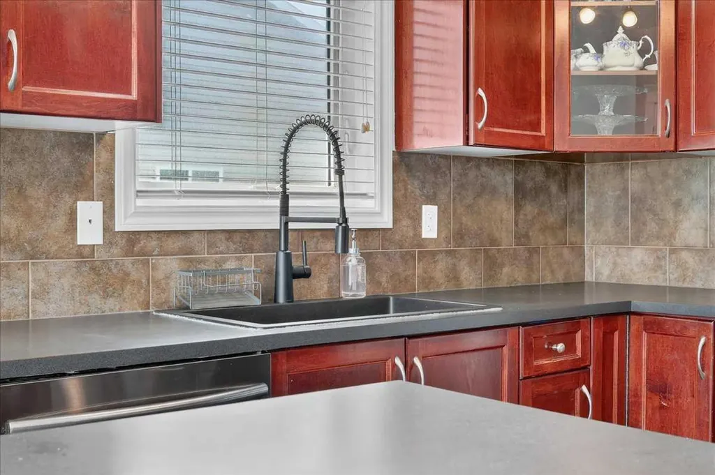 772 Carriage Lane Drive Carstairs AB T0M 0N0