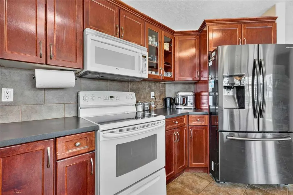 772 Carriage Lane Drive Carstairs AB T0M 0N0