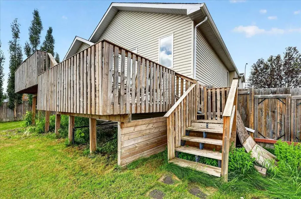 772 Carriage Lane Drive Carstairs AB T0M 0N0