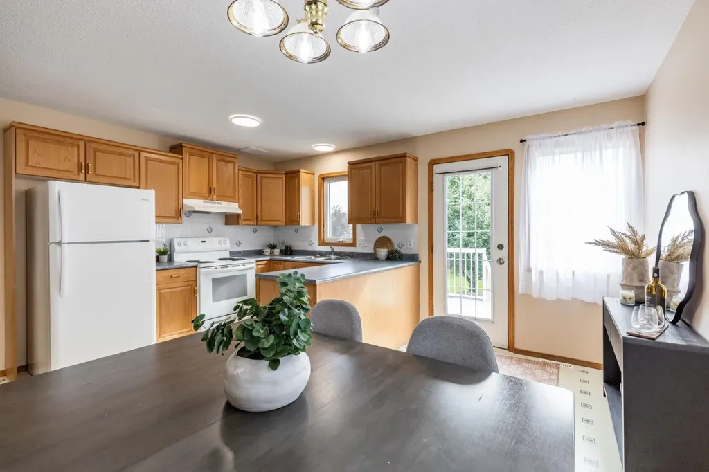367 Woodman Avenue SE Medicine Hat AB T1A 8T6