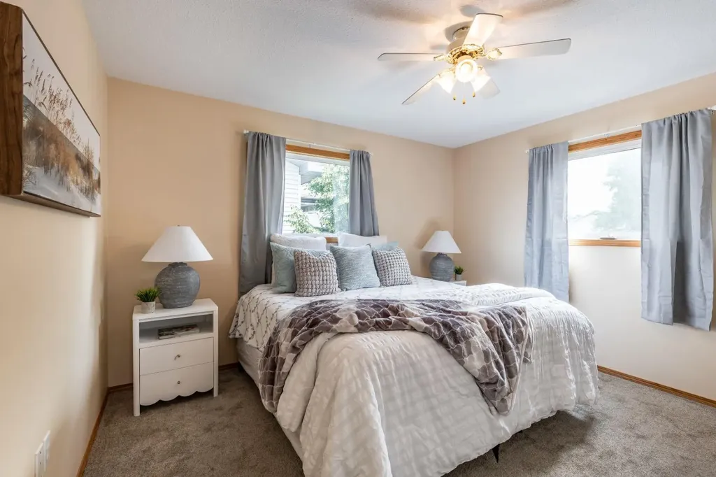 367 Woodman Avenue SE Medicine Hat AB T1A 8T6