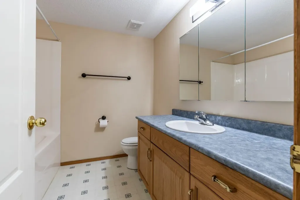 367 Woodman Avenue SE Medicine Hat AB T1A 8T6
