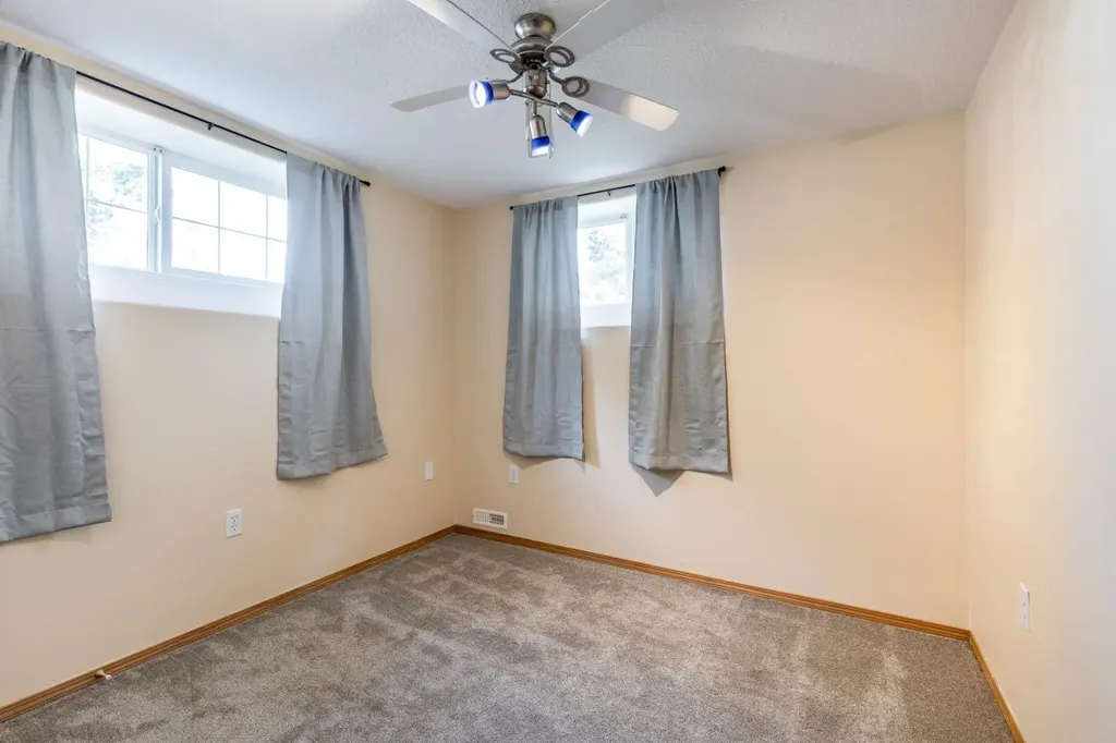 367 Woodman Avenue SE Medicine Hat AB T1A 8T6