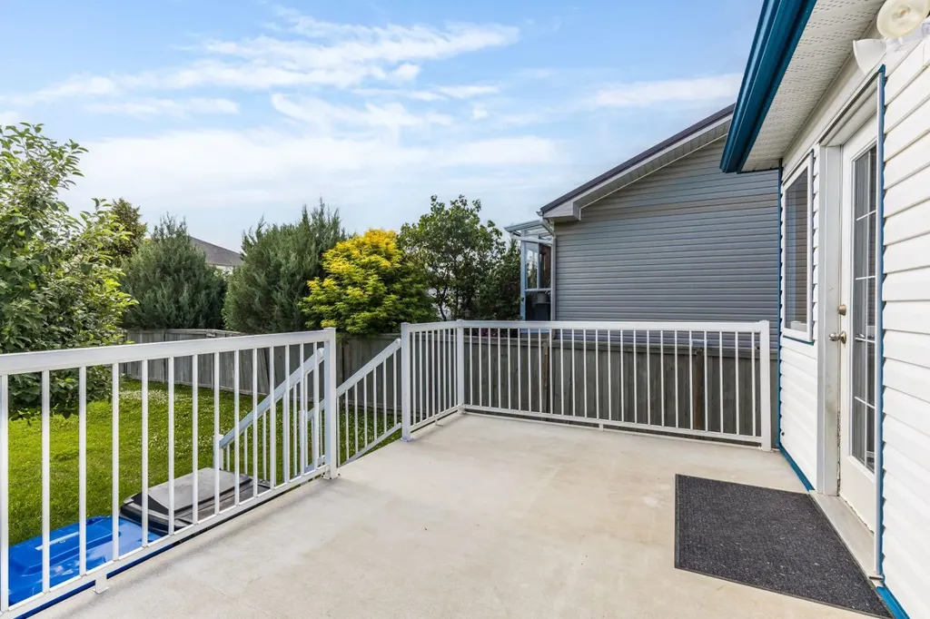 367 Woodman Avenue SE Medicine Hat AB T1A 8T6