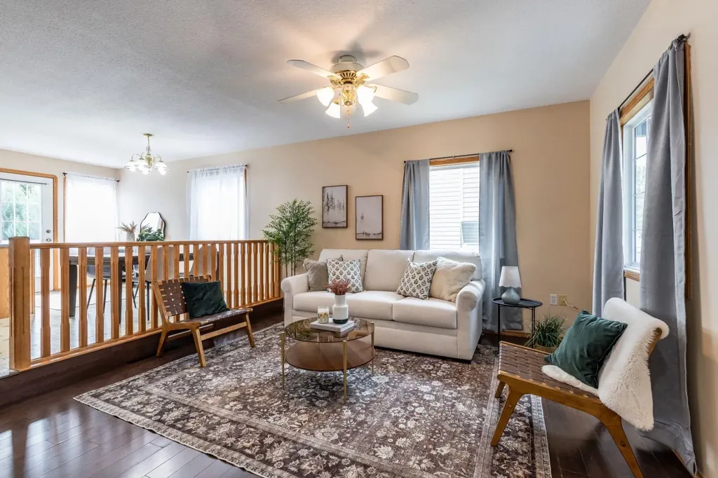 367 Woodman Avenue SE Medicine Hat AB T1A 8T6