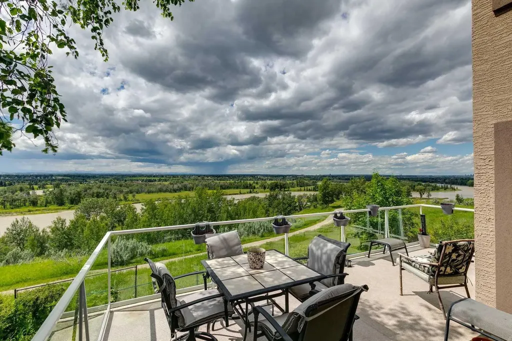 85 Mt Douglas Circle SE Calgary AB T2Z 3P3
