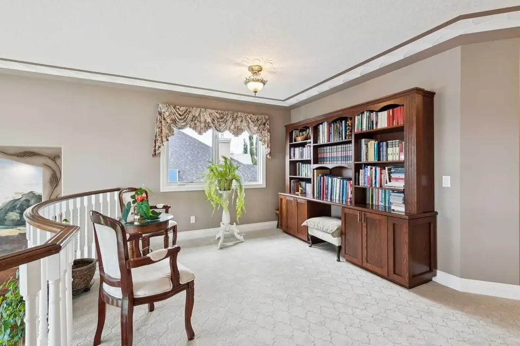 85 Mt Douglas Circle SE Calgary AB T2Z 3P3