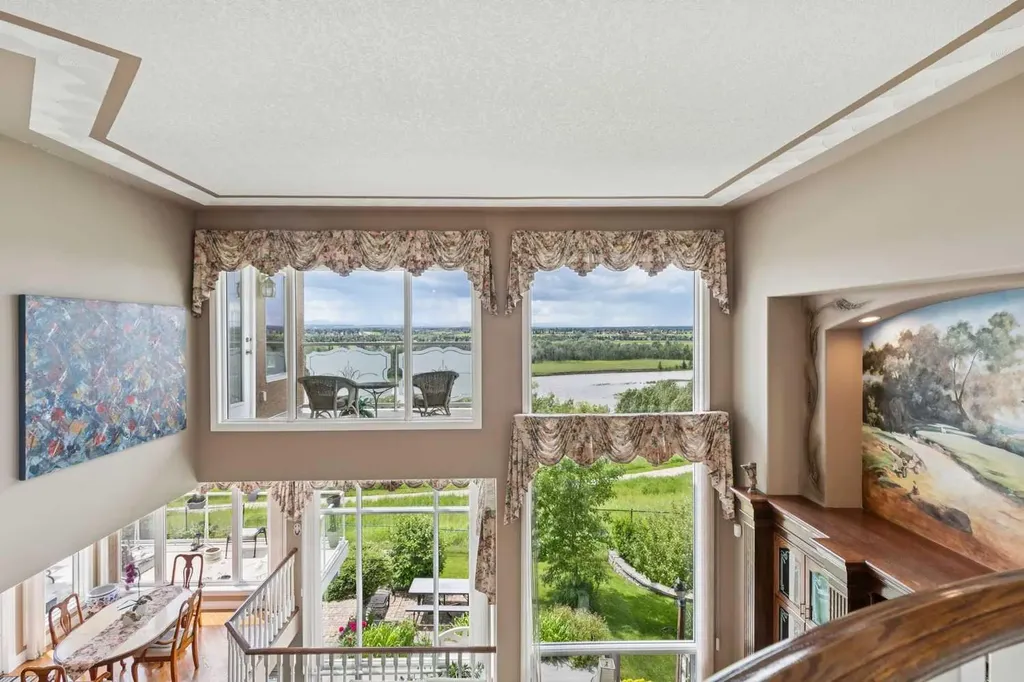 85 Mt Douglas Circle SE Calgary AB T2Z 3P3