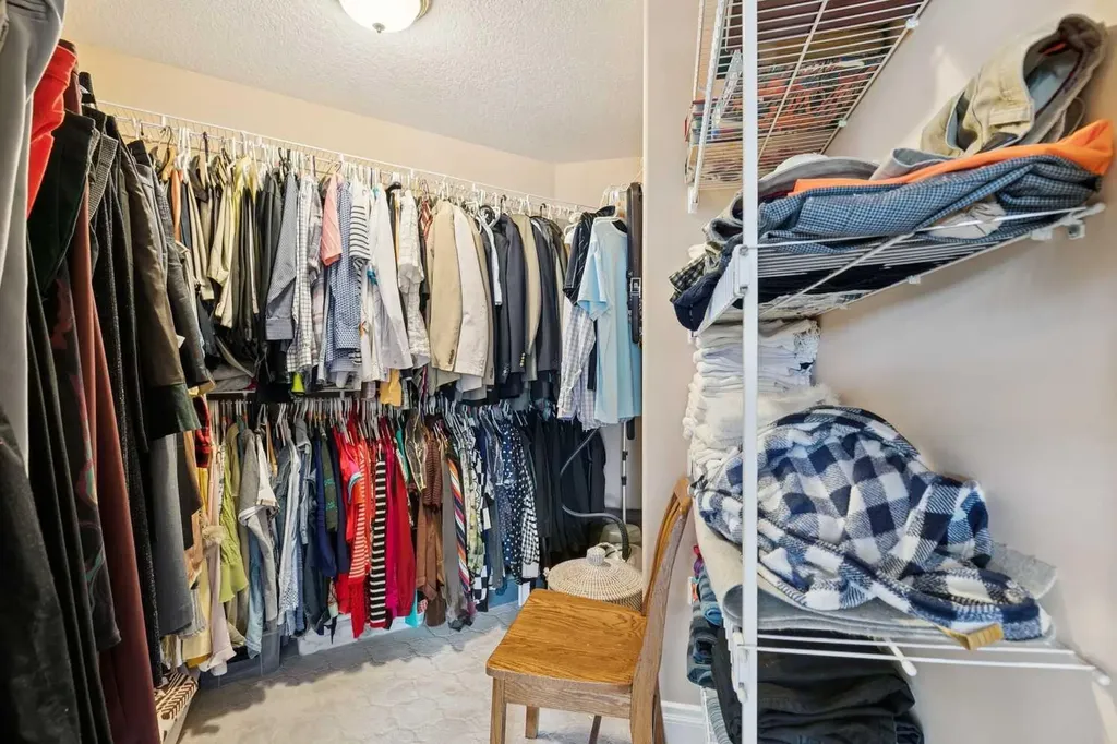 85 Mt Douglas Circle SE Calgary AB T2Z 3P3