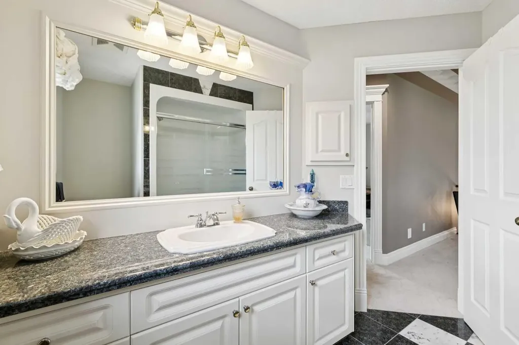 85 Mt Douglas Circle SE Calgary AB T2Z 3P3