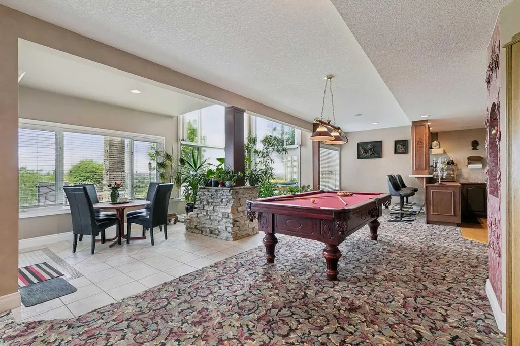 85 Mt Douglas Circle SE Calgary AB T2Z 3P3