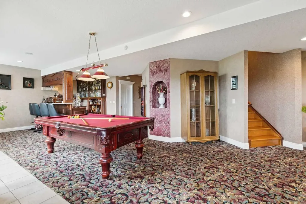 85 Mt Douglas Circle SE Calgary AB T2Z 3P3