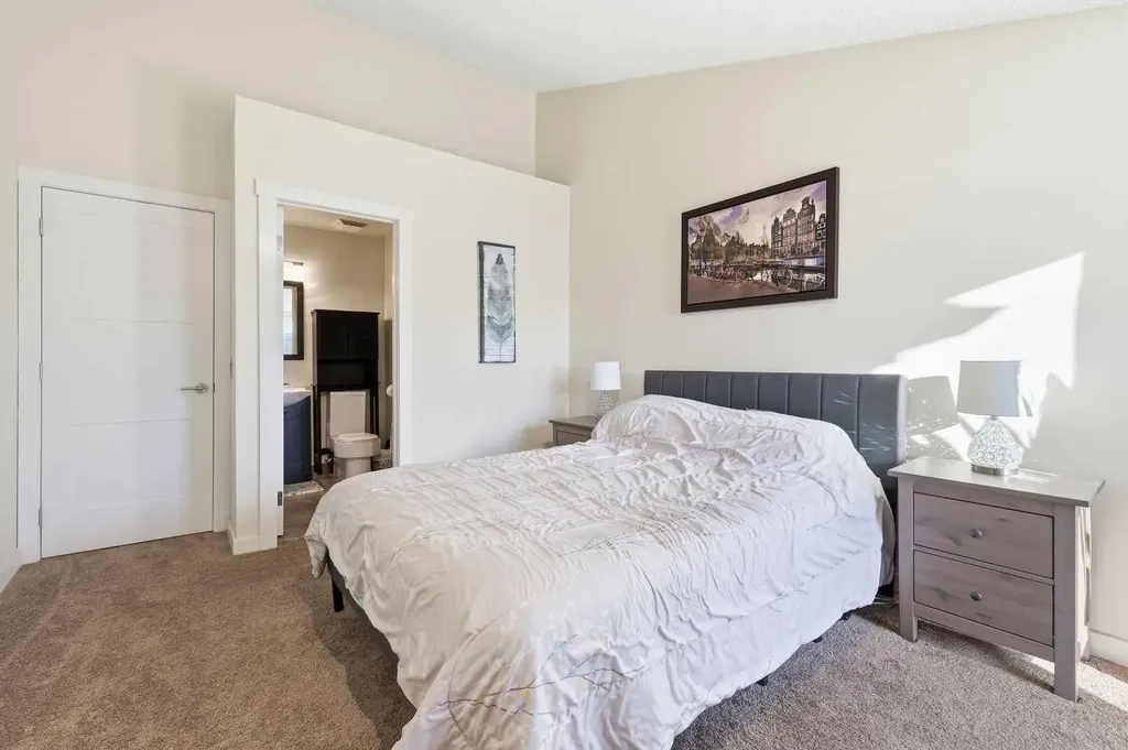 443 Brae Glen Crescent SW Calgary AB T2W1b6