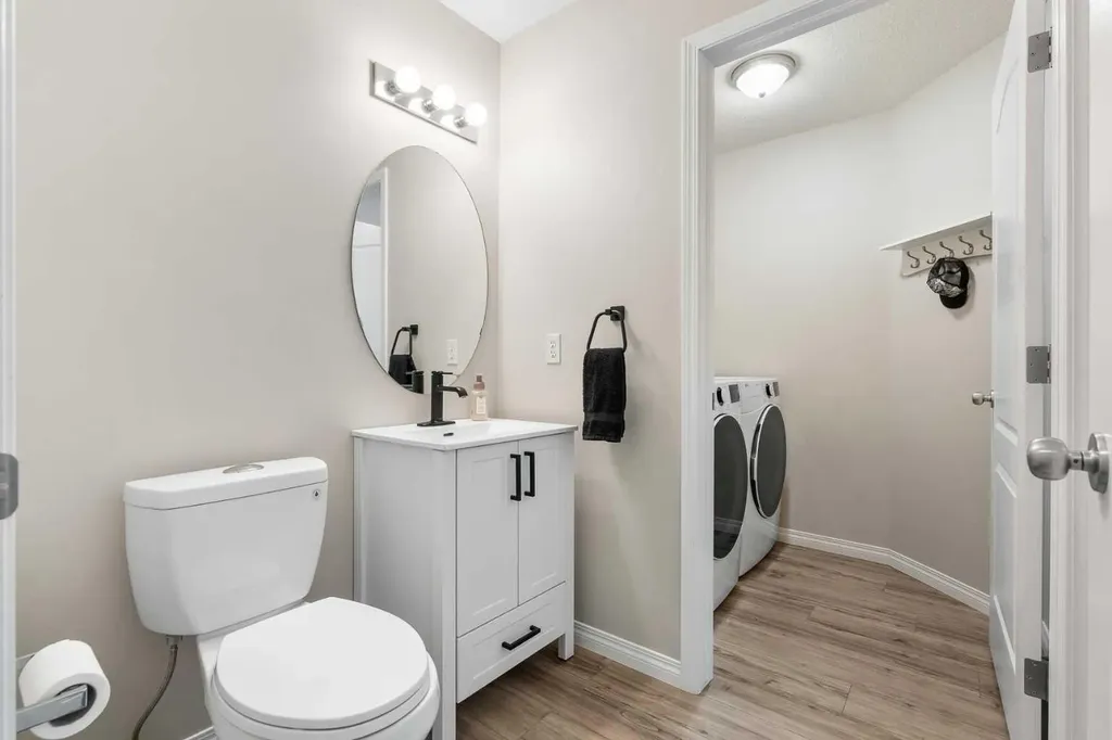 71 Royal Birch Manor NW Calgary AB T3G5J8