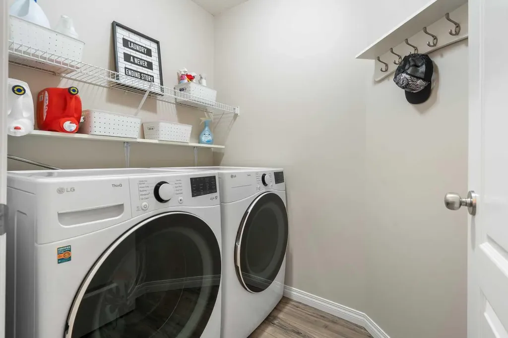 71 Royal Birch Manor NW Calgary AB T3G5J8