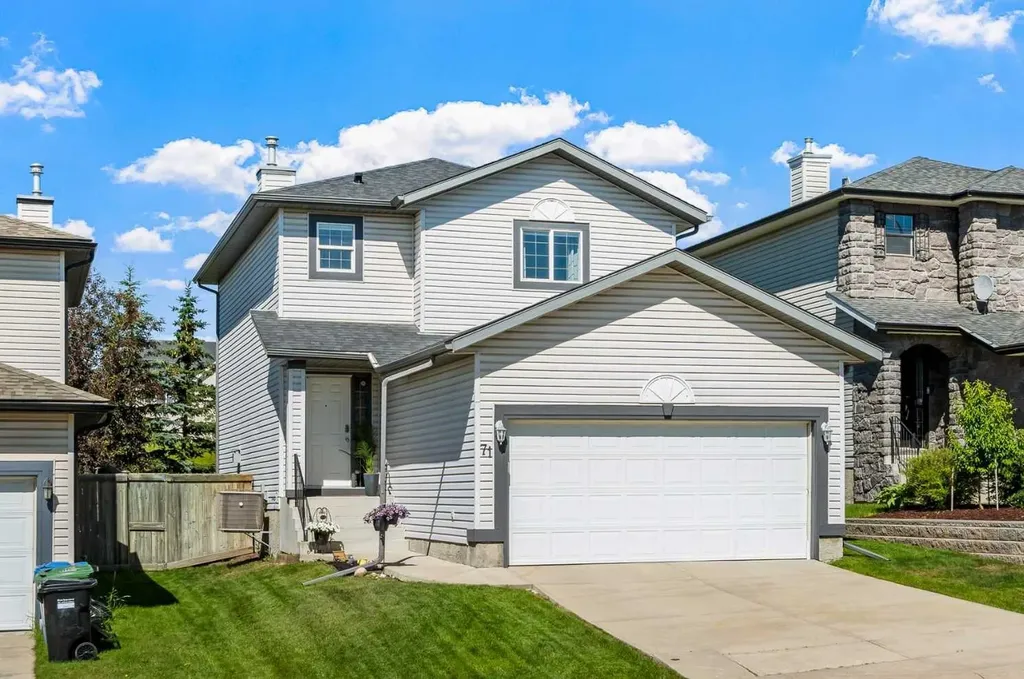 71 Royal Birch Manor NW Calgary AB T3G5J8