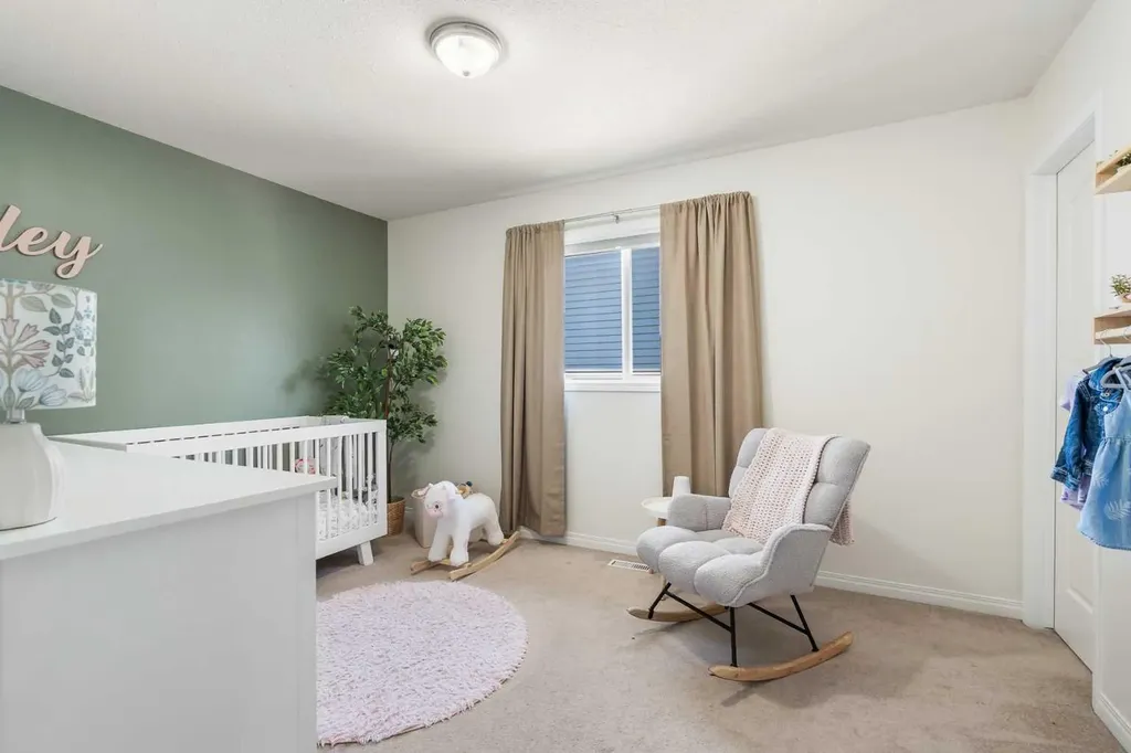 71 Royal Birch Manor NW Calgary AB T3G5J8
