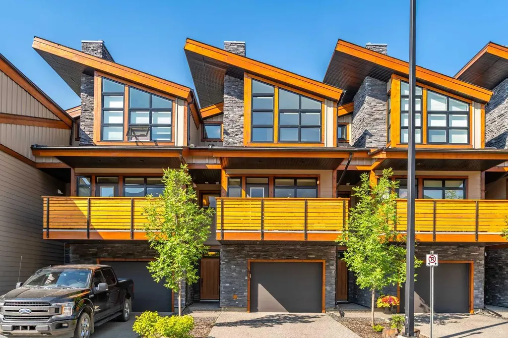 407 Riva Place Canmore AB T1W 3L4