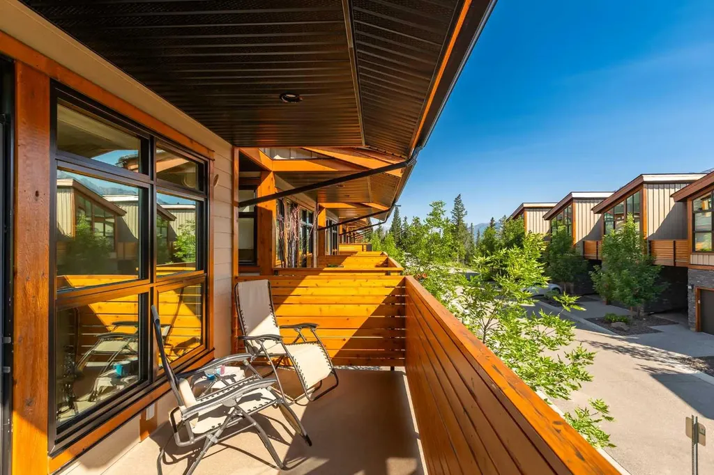 407 Riva Place Canmore AB T1W 3L4