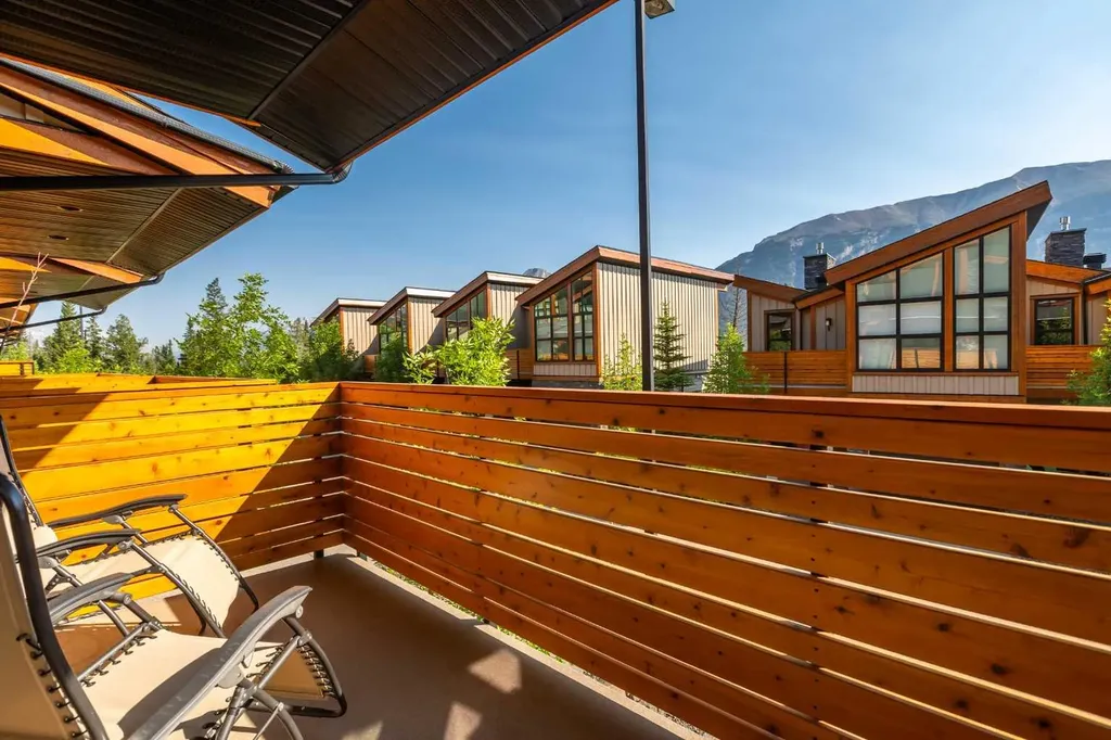 407 Riva Place Canmore AB T1W 3L4