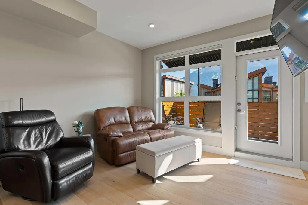 407 Riva Place Canmore AB T1W 3L4