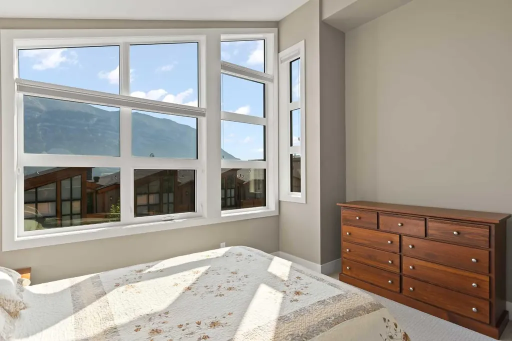 407 Riva Place Canmore AB T1W 3L4