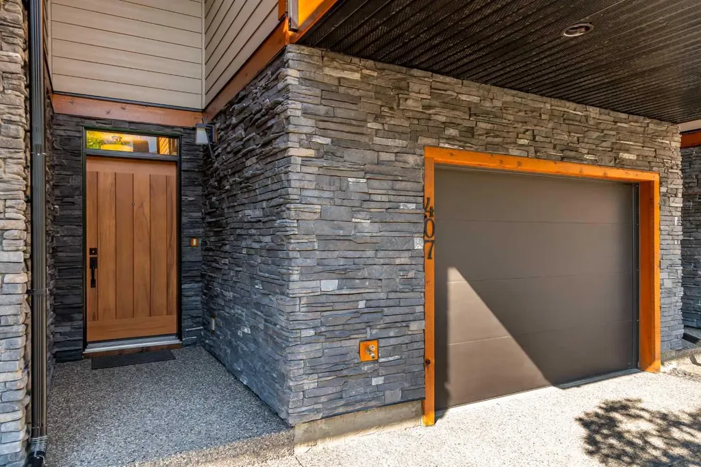 407 Riva Place Canmore AB T1W 3L4