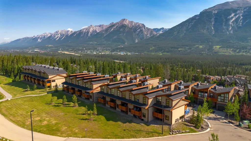 407 Riva Place Canmore AB T1W 3L4