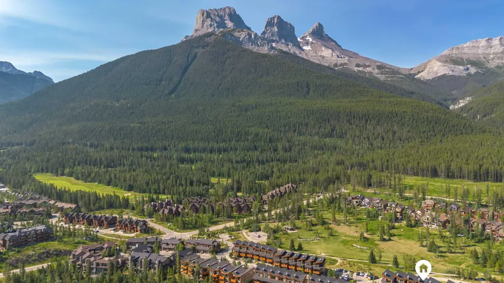 407 Riva Place Canmore AB T1W 3L4
