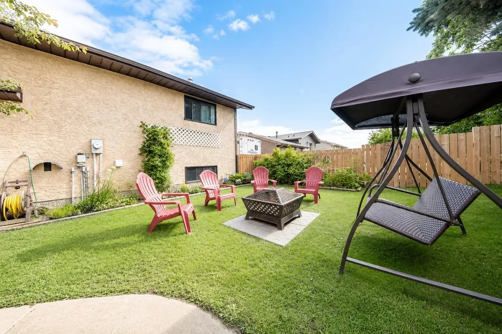 59 Northstar Drive Lacombe AB T4L 1R7