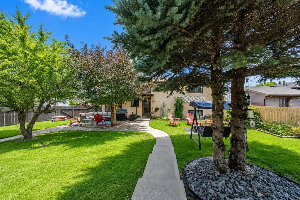 59 Northstar Drive Lacombe AB T4L 1R7
