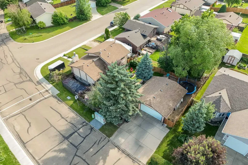 59 Northstar Drive Lacombe AB T4L 1R7